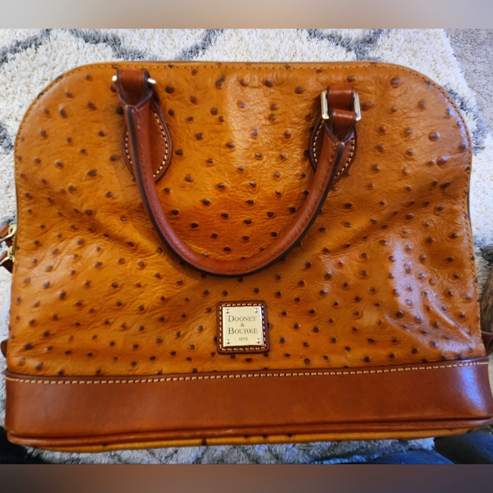 Dooney & Bourke purse